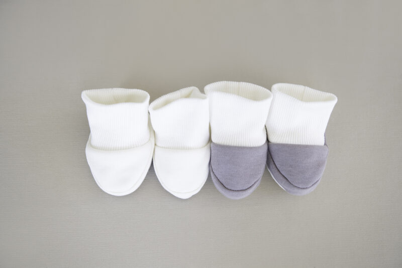 chaussons coton bébé, chausson coton nourrisson, trousseau naissance, trousseau maternité, coffrets cadeaux bébé, coffrets naissance, coffrets maternité, valise naissance, valise maternité